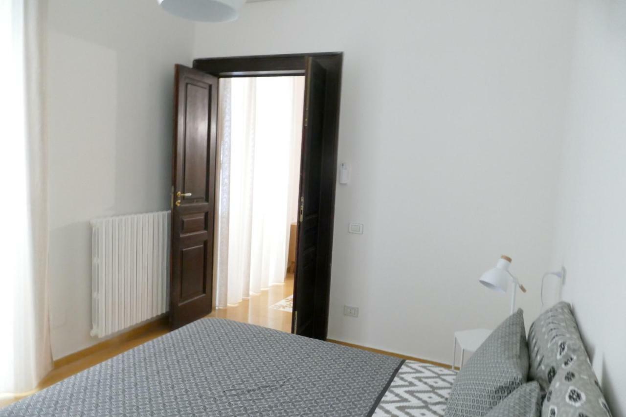 Luxury Manfredi Apartment Salerno Ngoại thất bức ảnh