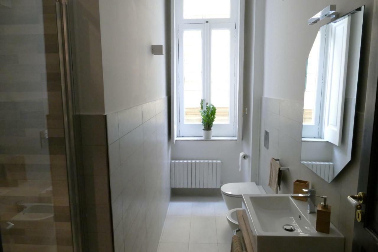 Luxury Manfredi Apartment Salerno Ngoại thất bức ảnh